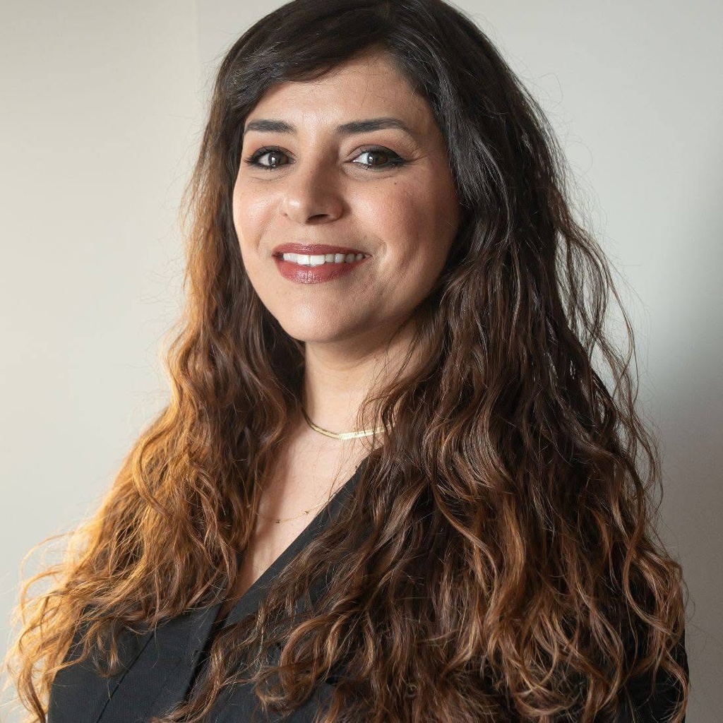 Developing Your Vocal Identity: From Technique to Expression.